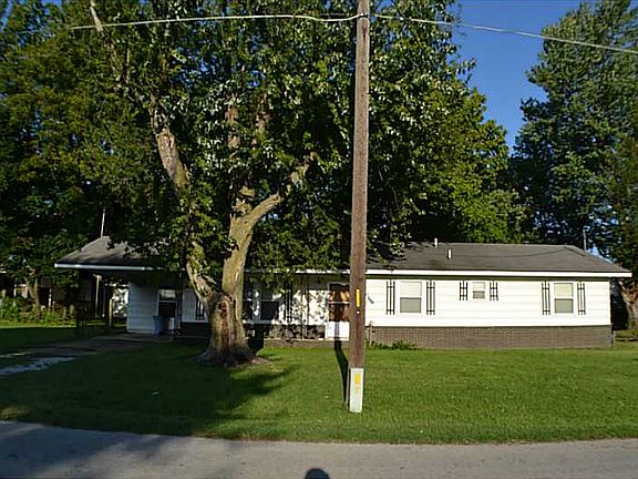 3rd image of 519 Birkes St