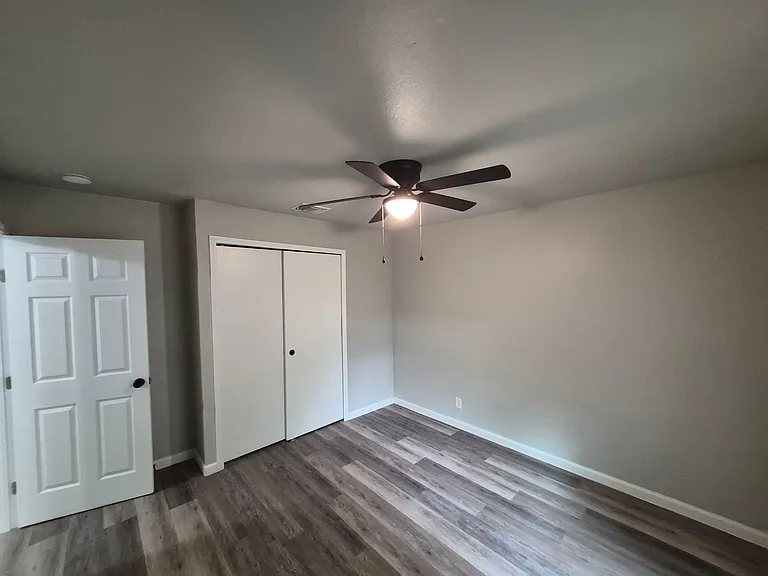4025 Coral Sunrise — Photo 23