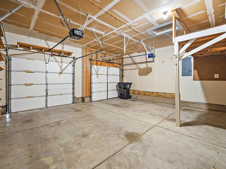 1355 Lords Hill Dr — Photo 24