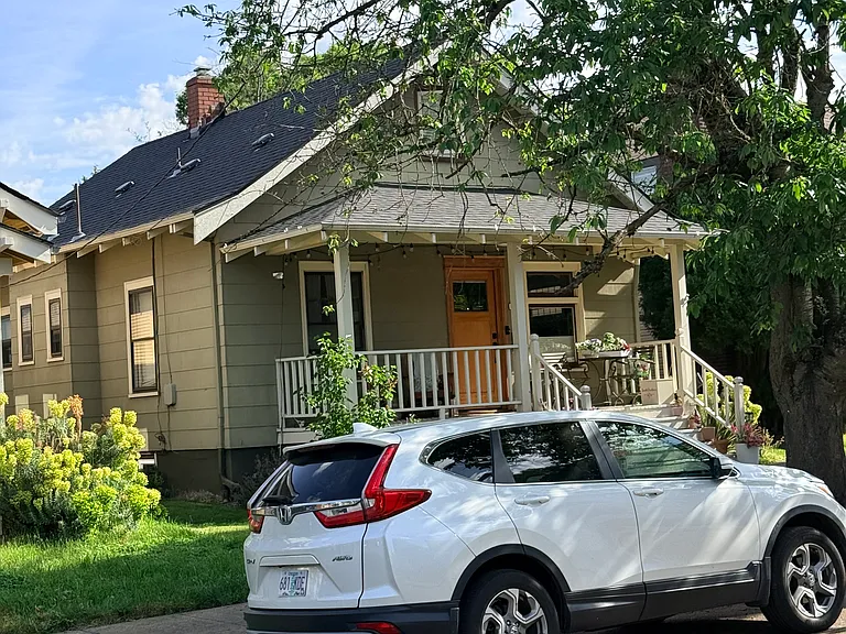 1407 NE Webster St — Photo 16