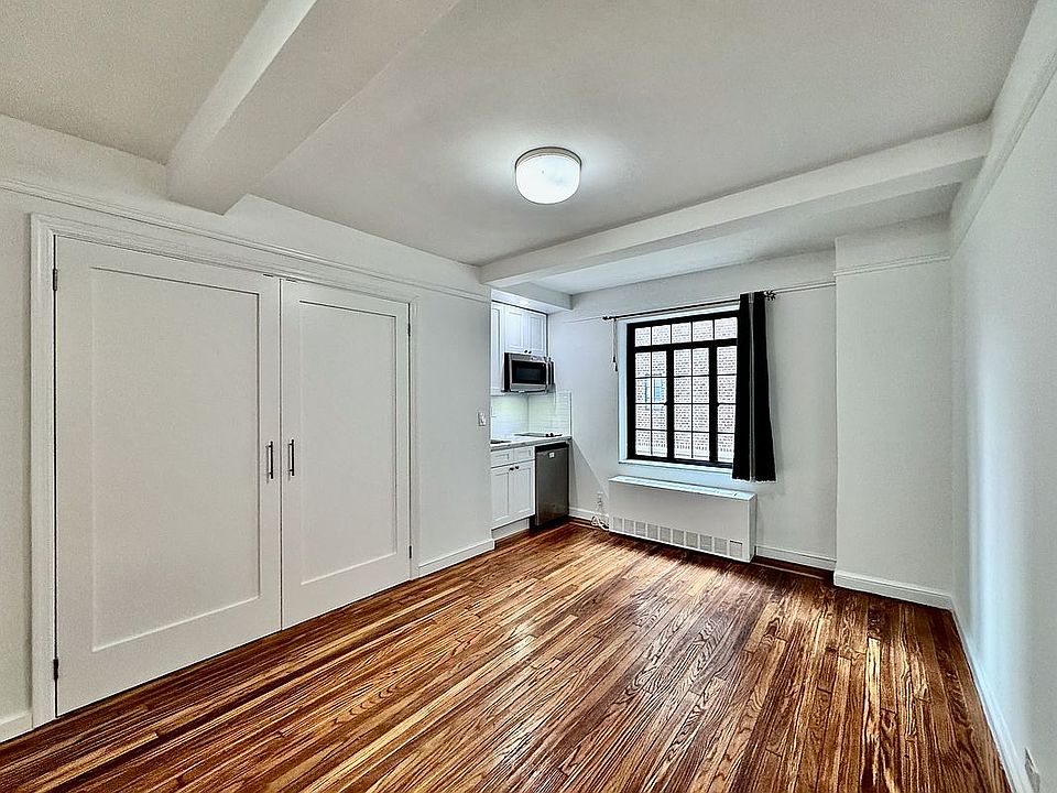 1st image of 25 Tudor City Pl APT 1910