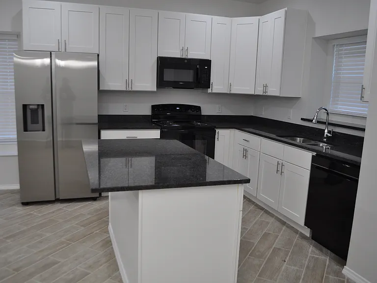 2368 Murphy Ct — Photo 3