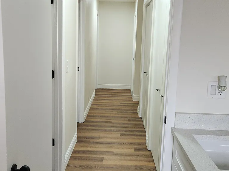 205 14th St W — Photo 16