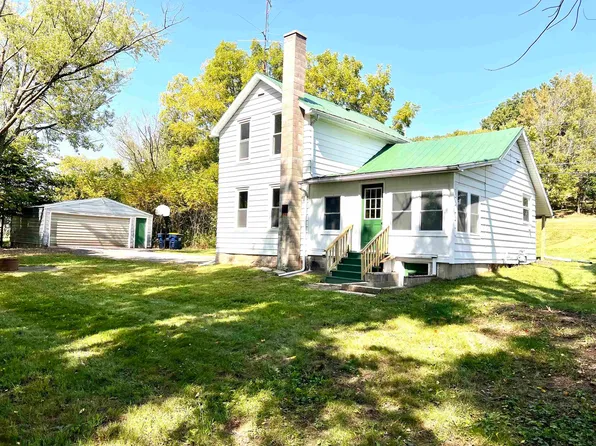 103 High St, North Freedom, WI 53951