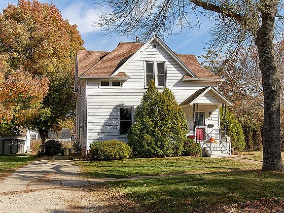 2nd image of 614 A Ave