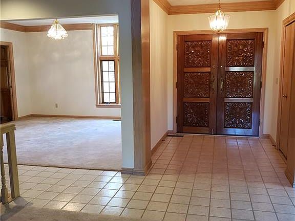 5th image of 23273 Pheasant Ln #11