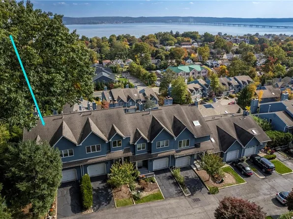 40 Village Gate Way #40, Nyack, NY 10960