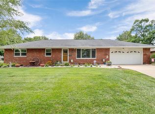 11 Susan Ct, Collinsville, IL 62234