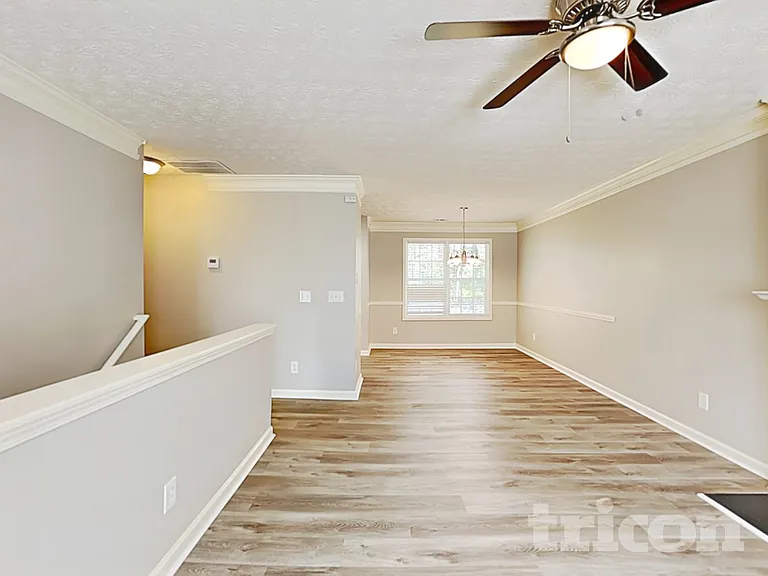 1455 Enchanted Forest Dr — Photo 3