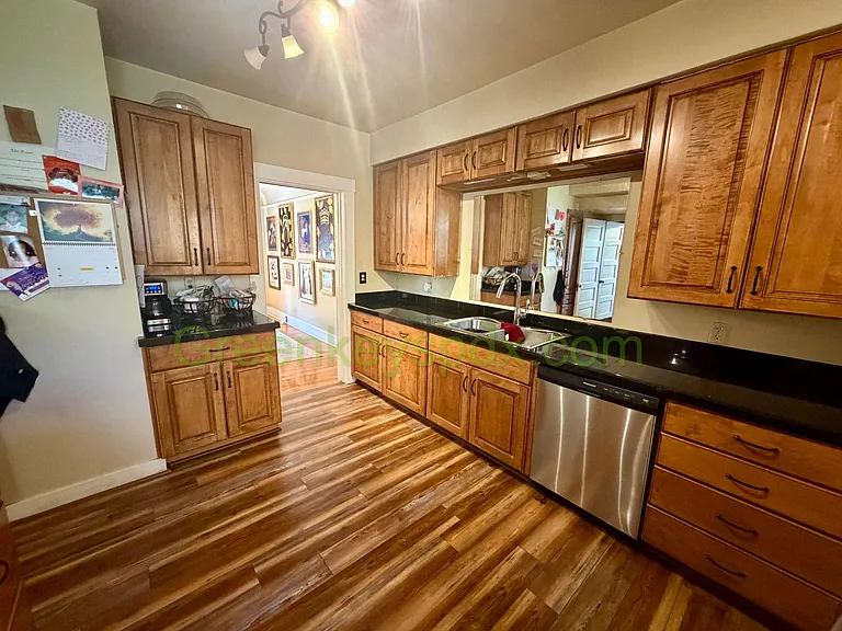 1021 N Jessup St — Photo 36