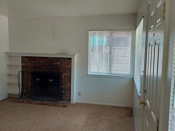 2nd image of 881-883 Modesto Ave #5
