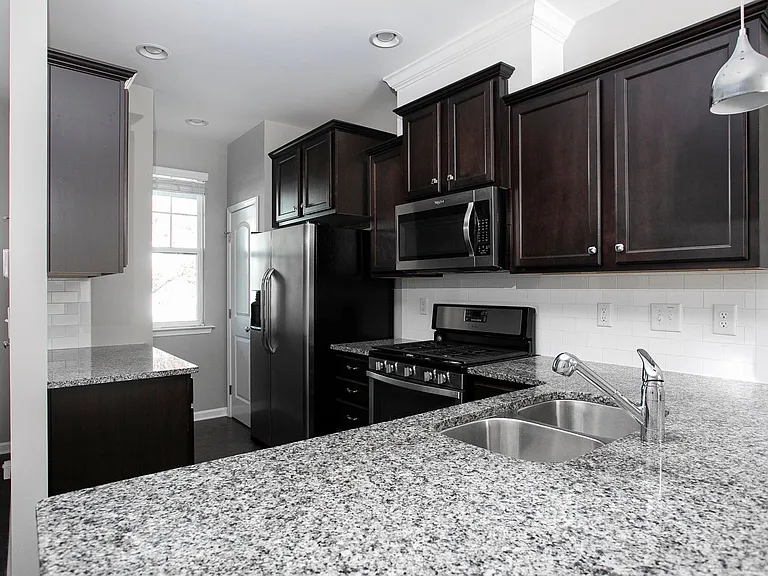 129 Churment Ct — Photo 3