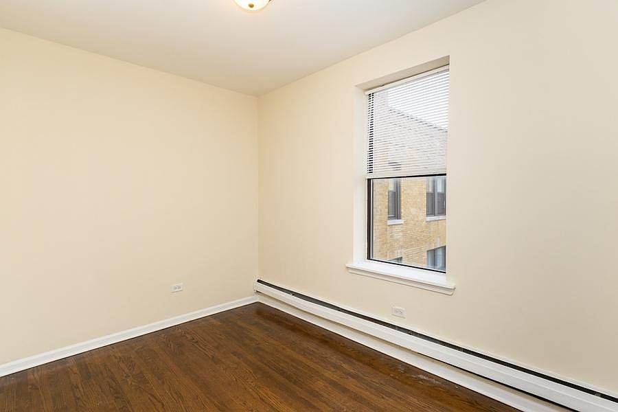 1st image of 3217 W Diversey Ave #304