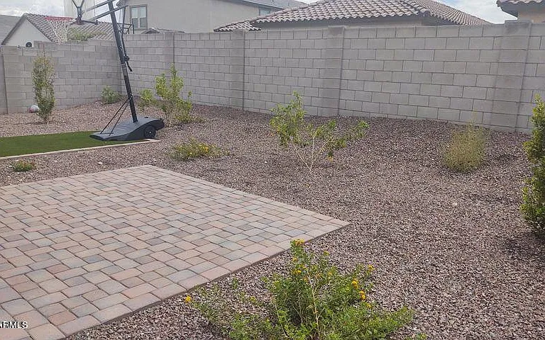 19585 W Annika Dr — Photo 38