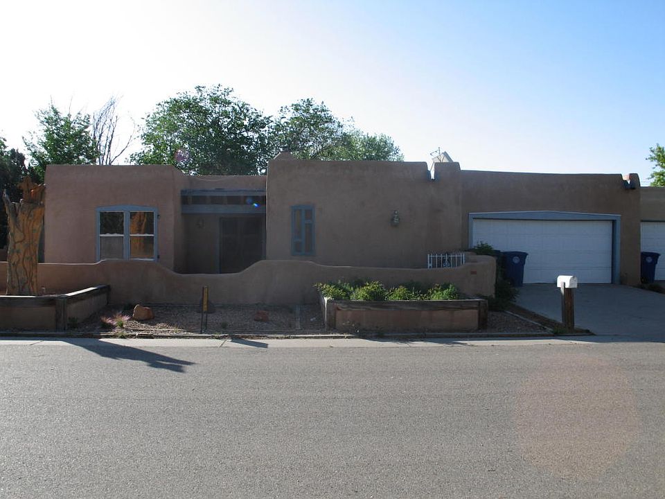 2nd image of 3816 Palacio Del Rio Grande NW