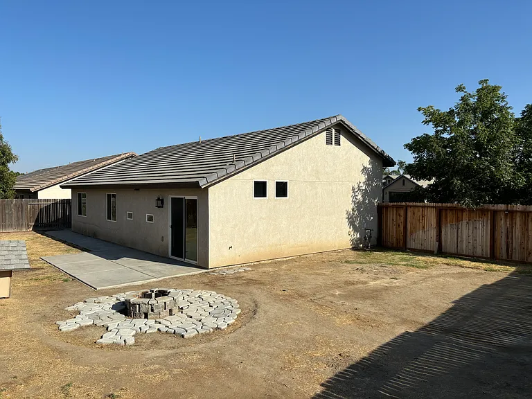 10306 Pinnacle Ct — Photo 2