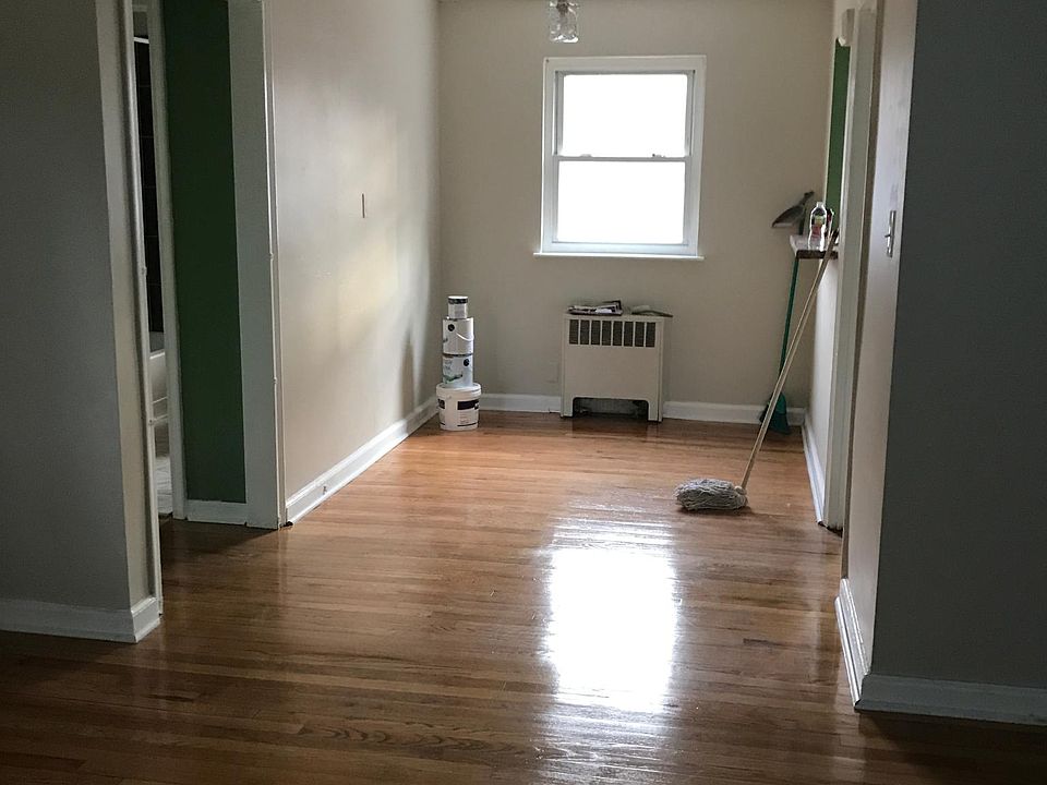 2nd image of 500 S Center St