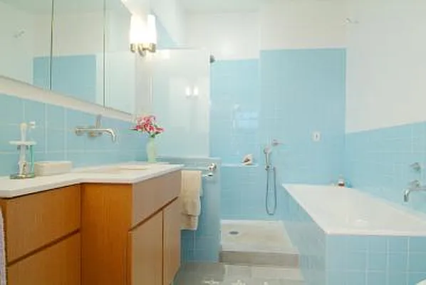 Sold by Corcoran | media 6