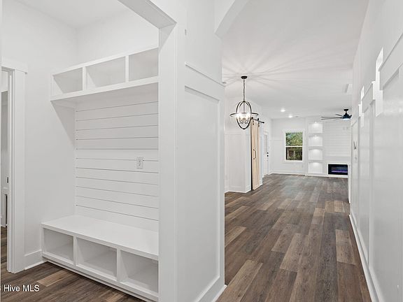 4th image of 12 Gate 3