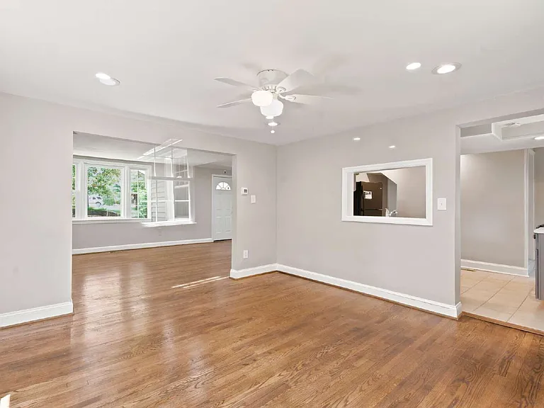 227 Frederick Ave — Photo 5