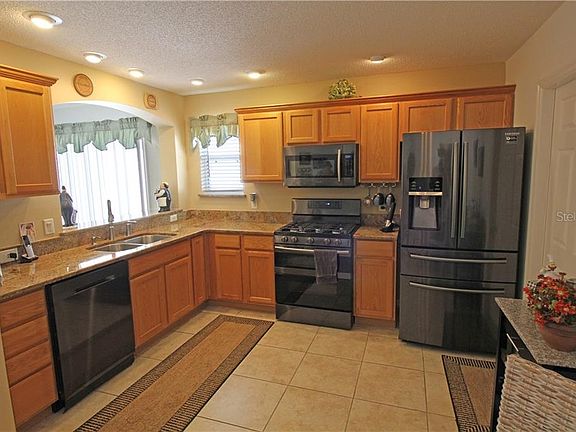 5th image of 16880 SE 80th Bathurst Ct