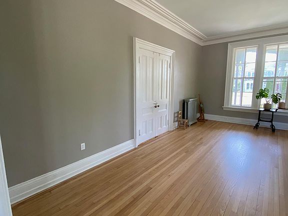 Living Room, white Oak floors