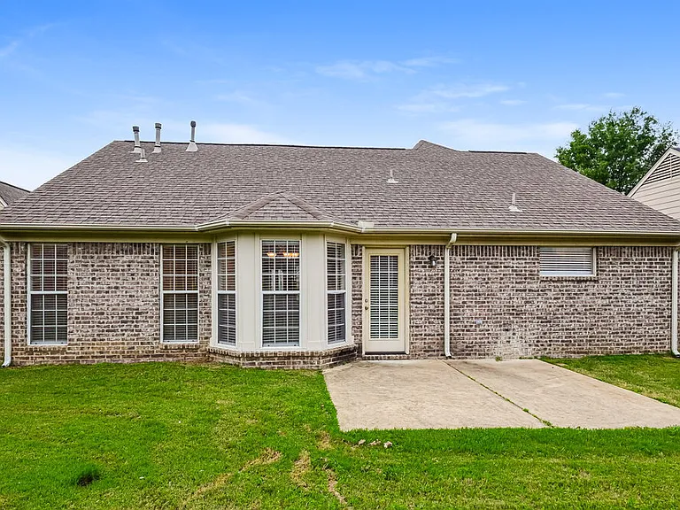 5764 Deer Ridge Dr — Photo 17