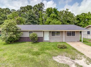 3710 Meadowlark Dr, Gulfport, MS 39501