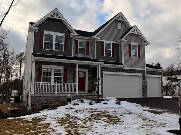 137 Victoria Dr, Coraopolis, PA 15108