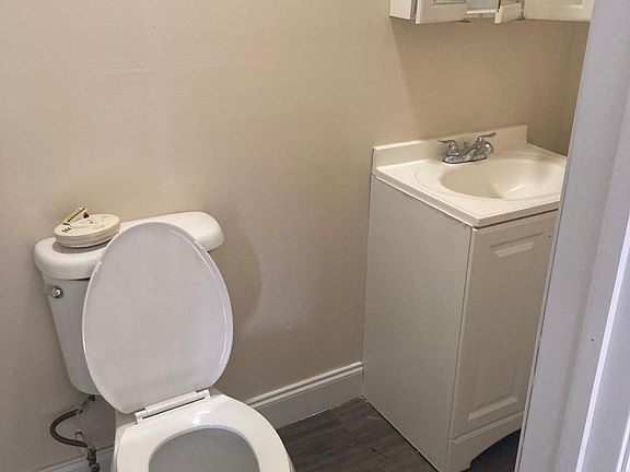 2nd image of 529 Communipaw Ave #1