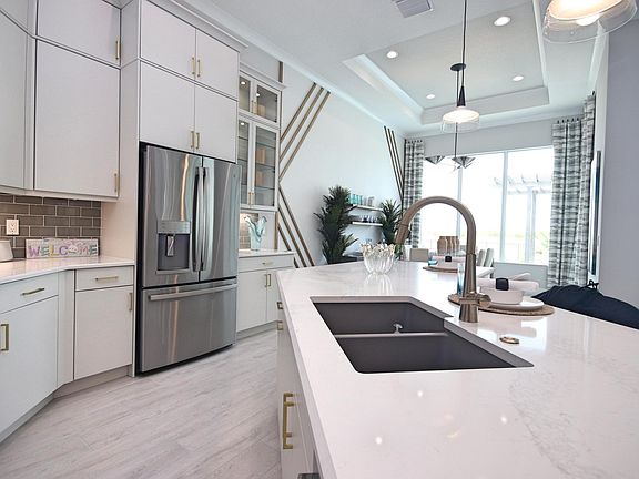 5th image of 9315 SW Pinnacle Place