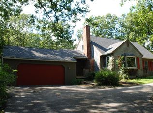 10 Surrey Ln, Sandwich, MA 02563