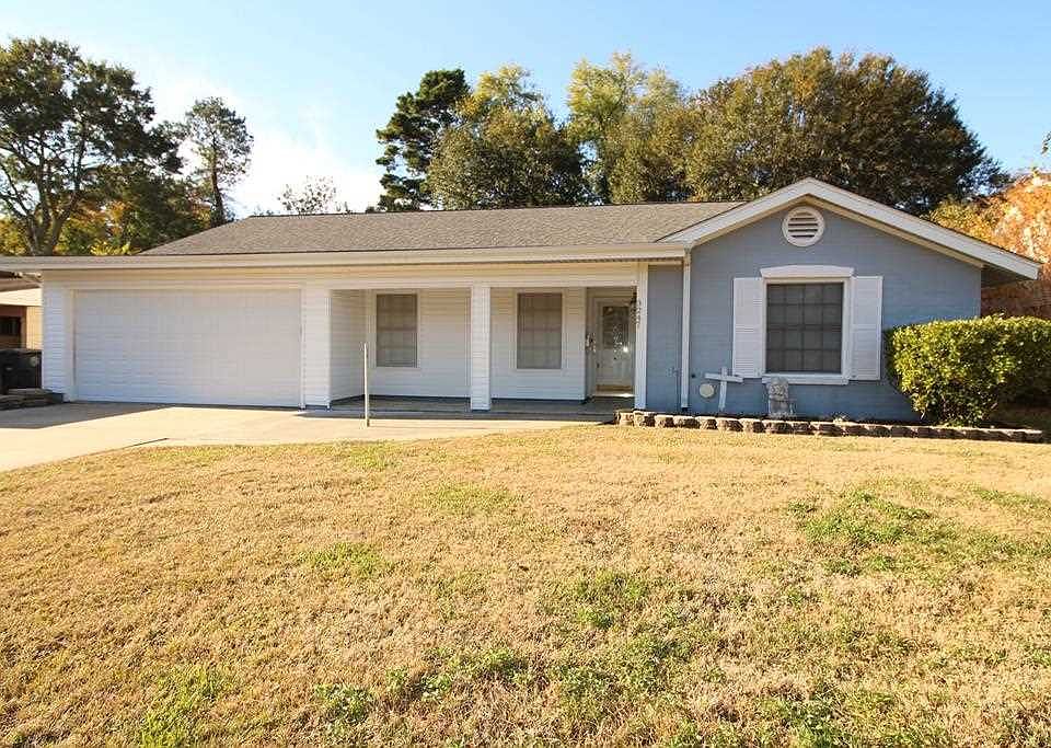 1st image of 3247 Woodlawn Dr