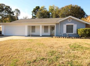 3247 Woodlawn Dr, Groves, TX 77619