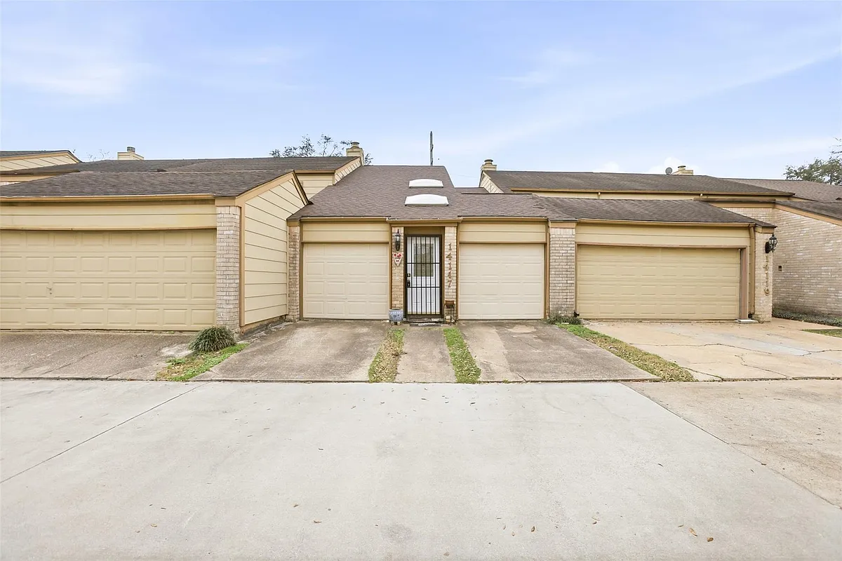 Building Photo - 14117 Briarsage Ct