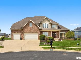 701 S Sara Ct, Dunlap, IL 61525