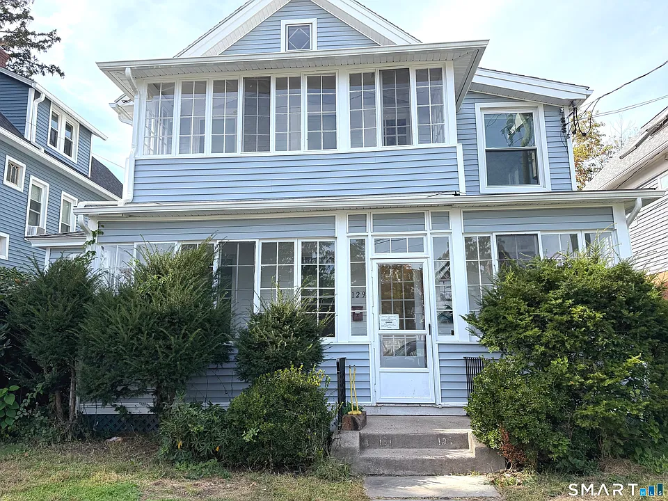 129 Quaker Ln S #2