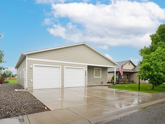 2nd image of 700 N River Rock Dr
