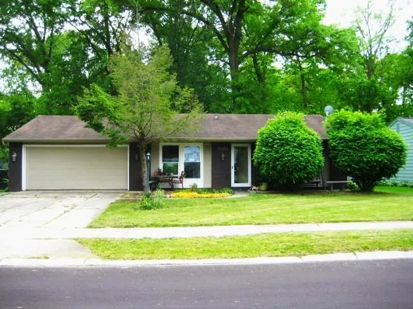 5320 Monarch Dr, Fort Wayne, IN 46815