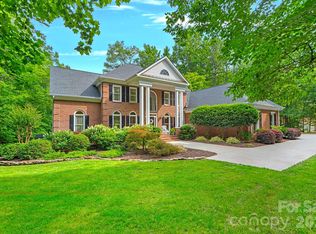 1317 Longleaf Ct, Matthews, NC 28104