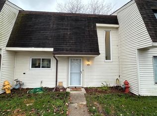 463 E 60th Pl, Merrillville, IN 46410