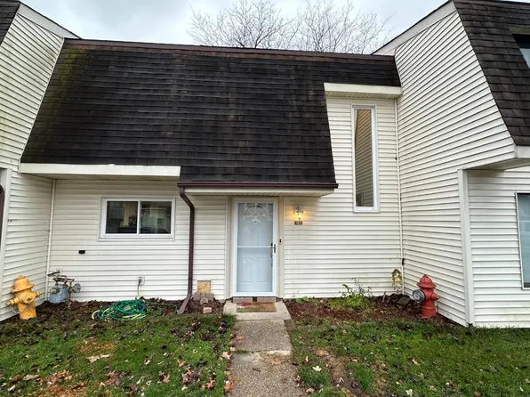 463 E 60th Pl, Merrillville, IN 46410