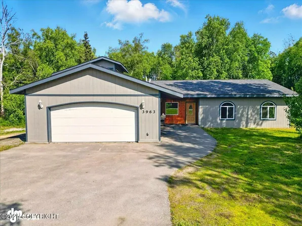 3963 N Coronado St, Wasilla, AK 99623
