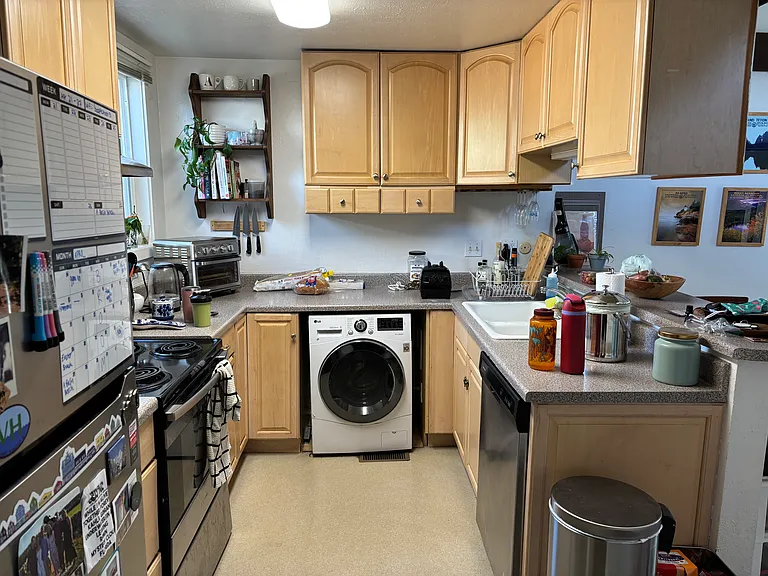 1825 Walnut St — Photo 6