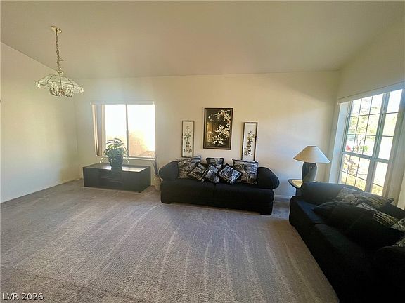 4th image of 8417 Bay Crest Dr