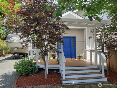 18208 25th Avenue NE, Lake Forest Park, WA, 98155