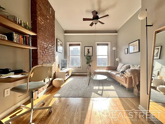 Rented by Real Street Inc | media 1