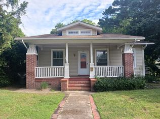 305 Old Point Ave, Hampton, VA 23669