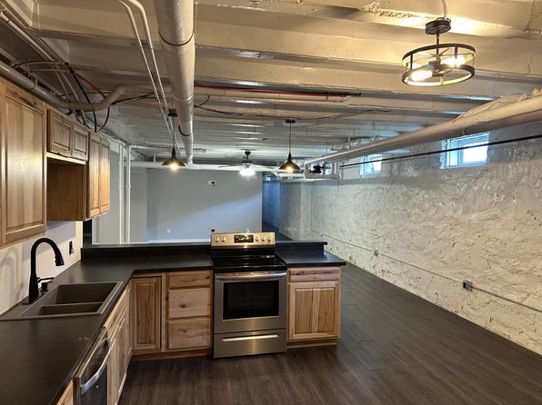 225 N Pioneer Ave #11121932