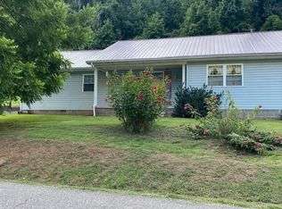 911 Dutch Hollow Rd, Dunbar, WV 25064